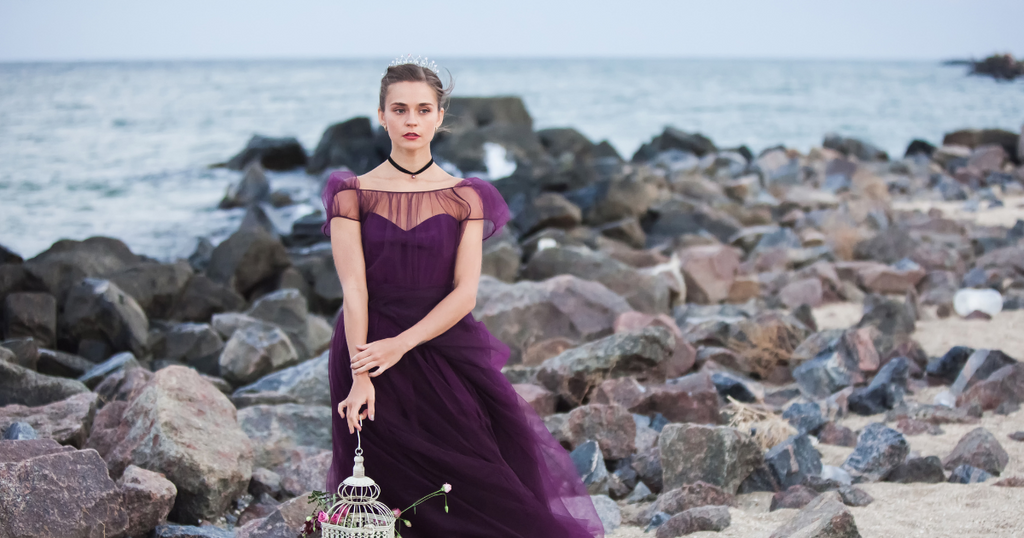 green emerald velvet dress Sophia  LOM