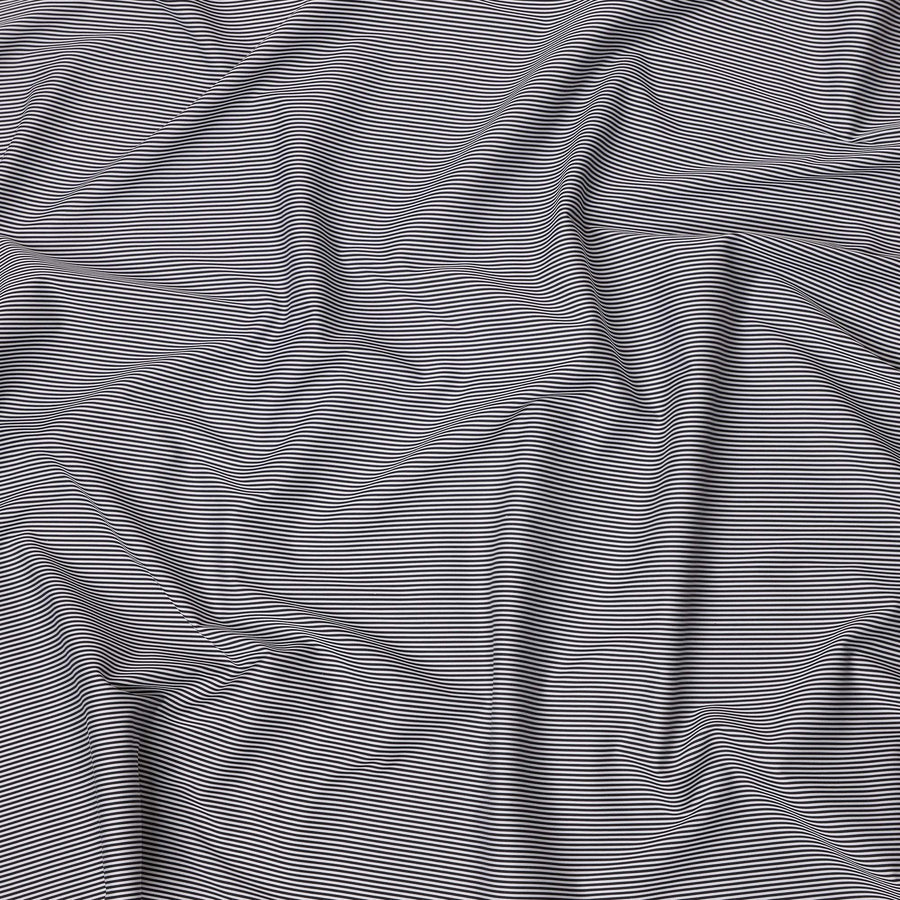 قماش قمصان إيطالي من القطن بنسبة 100%، أبيض مع خطوط رفيعة سوداء، 150 سم، إيطاليا - D25155