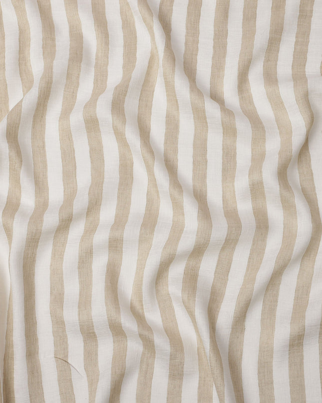 قماش كتان إيطالي فاخر بتصميم مخطط باللون الأبيض والبيج، 150 سم، إيطاليا - D25411