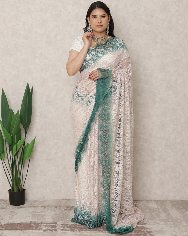 ساري فرنسي فاخر من الدانتيل الشانتيلي، بلون وردي فاتح إلى أخضر زمردي، مع تطريز حجري، بطول 5.5 متر، وعرض 110 سم، صنع في فرنسا - D24416