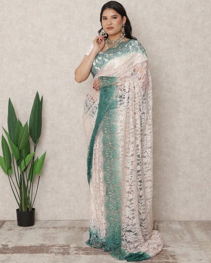 ساري فرنسي فاخر من الدانتيل الشانتيلي، بلون وردي فاتح إلى أخضر زمردي، مع تطريز حجري، بطول 5.5 متر، وعرض 110 سم، صنع في فرنسا - D24416