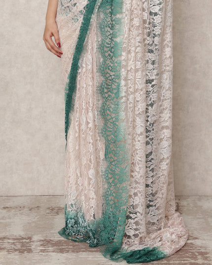 ساري فرنسي فاخر من الدانتيل الشانتيلي، بلون وردي فاتح إلى أخضر زمردي، مع تطريز حجري، بطول 5.5 متر، وعرض 110 سم، صنع في فرنسا - D24416