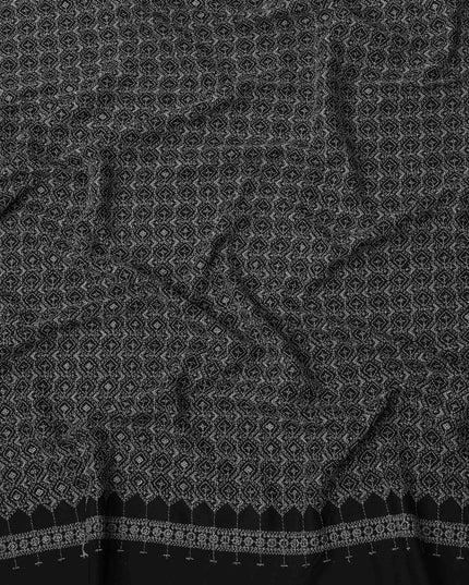 Black and White Intricate Motif Print Synthetic Cotton Fabric, 140 Cms, India-D25387