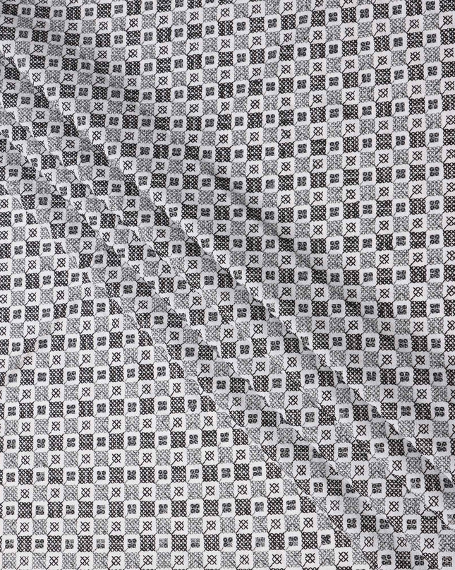 White and Black Geometric Motif Print Synthetic Cotton Fabric, 140 Cms, India-D25392