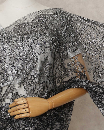 ساري فرنسي فاخر أسود من الدانتيل الشانتيلي المعدني مع تطريز حجري، عرض 110 سم، 5.5 متر، فرنسا-D25576