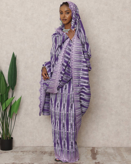 ثوب سويسري مخطط مطرز باللونين الأرجواني والليلكي مع أحجار من قماش الفوال القطني الخالص، 4.5 متر، العرض 140 سم، سويسرا - D24370