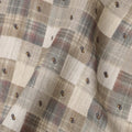 قماش فيسكوز كتان مخلوط باللونين البيج والرمادي بطبعة هندسية مربعة، عرض 110 سم، صنع في الهند - D25107