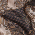 قماش بني من مزيج الكتان والفيسكوز، بنقشة بيزلي مزخرفة ونقشة مربعات، عرض 110 سم، صنع في الهند - D25098