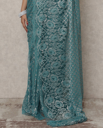 ساري شانتيلي فرنسي فاخر باللون الأزرق المخضر، مصنوع من الدانتيل المعدني، بطول 5.5 متر، وعرض 110 سم، صنع في فرنسا - D24446