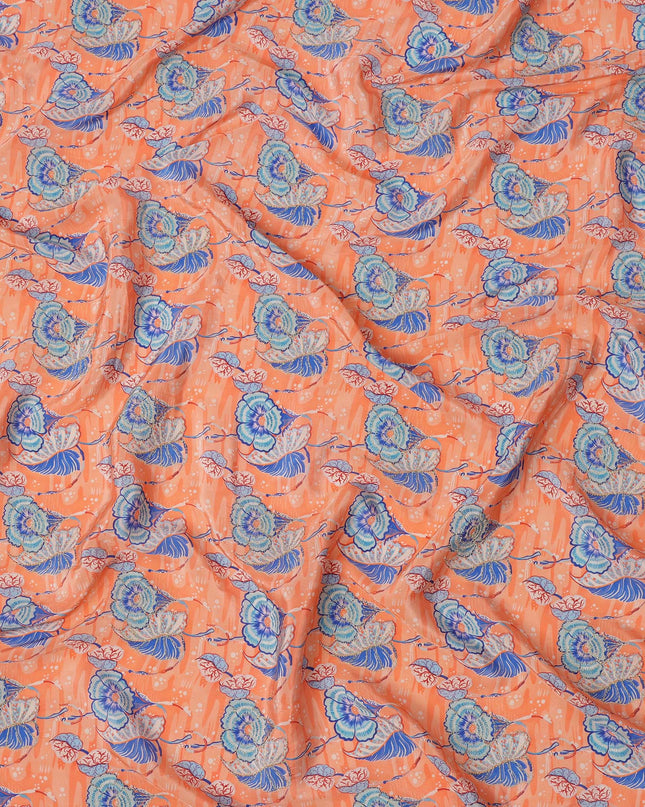 قماش كريب فيسكوز مطبوع عليه زهور بلون الخوخ والبرتقال، عرض 110 سم، الهند - D24806