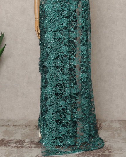 ساري فرنسي فاخر باللون الأزرق الزمردي من الدانتيل الشانتيلي ثنائي اللون مع تطريز حجري، عرض 110 سم، 5.5 متر، فرنسا - D25561