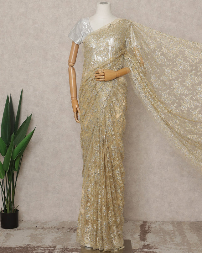 ساري فرنسي فاخر من الدانتيل الفرنسي المعدني بلون الشمبانيا الذهبي مع تطريز حجري، عرض 110 سم، 5.5 متر، فرنسا - D25570