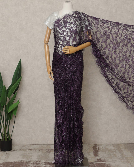ساري فرنسي فاخر بلون بنفسجي غامق من الدانتيل الشانتيلي ثنائي اللون مع تطريز حجري، عرض 110 سم، 5.5 متر، فرنسا - D25578