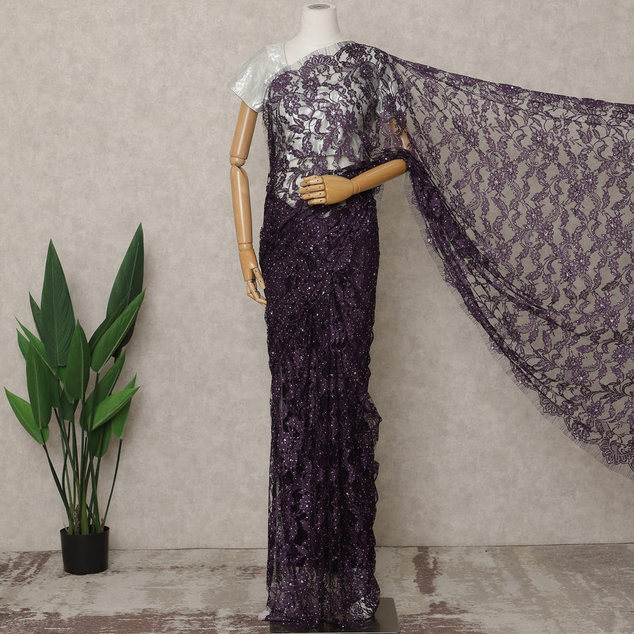 ساري فرنسي فاخر بلون بنفسجي غامق من الدانتيل الشانتيلي ثنائي اللون مع تطريز حجري، عرض 110 سم، 5.5 متر، فرنسا - D25578