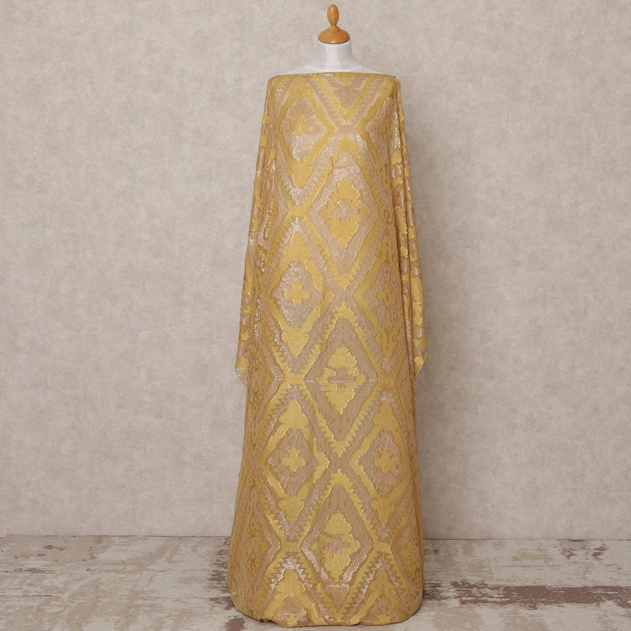 قماش ديراك من الحرير الصومالي الهندسي المعدني فرانساوي بلون الخردل - 3.5 متر، العرض 140 سم، صنع في فرنسا - D24756