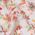 قماش كتان أبيض نقي مطبوع عليه زهور بتصميم ألوان مائية متعددة، عرض 140 سم، صنع في الهند - D25065