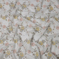 قماش قطني فيسكوز مطبوع عليه زهور رمادي فاتح، عرض 110 سم، الهند - D24822