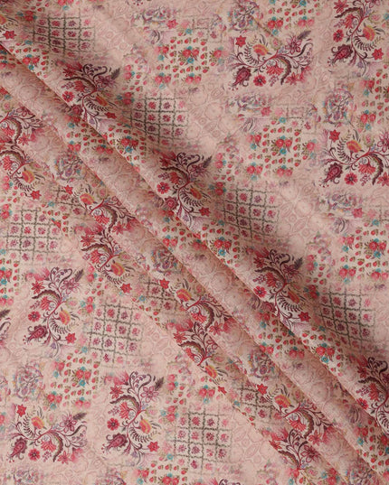 قماش كتان بلون الخوخ مطبوع عليه زهور بنقوش معقدة وتصميم هندسي، عرض 110 سم، صنع في الهند - D25086