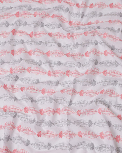 قماش تطريز من القطن الأبيض بتصميم أوراق شجر وردية ورمادية، عرض 110 سم، الهند - D25295