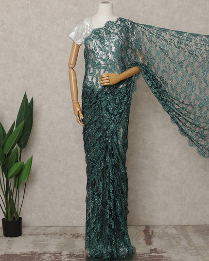 ساري فرنسي فاخر بلون أخضر فاتح من الدانتيل الشانتيلي ثنائي اللون مع تطريز حجري، عرض 110 سم، 5.5 متر، فرنسا - D25583