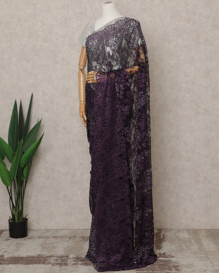 ساري فرنسي فاخر من الدانتيل الشانتيلي المعدني باللون البرقوقي مع تطريز حجري، عرض 110 سم، 5.5 متر، فرنسا - D25569