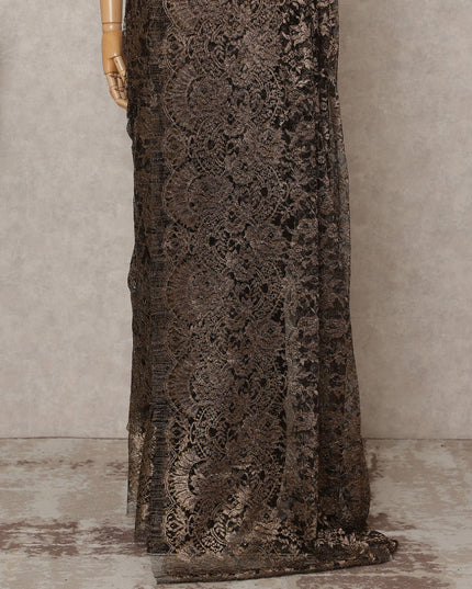 قماش ساري فرنسي فاخر من الدانتيل شانتيلي المعدني باللون الأسود الشوكولاتي - طول 5.5 متر، عرض 110 سم، صنع في فرنسا - D25607