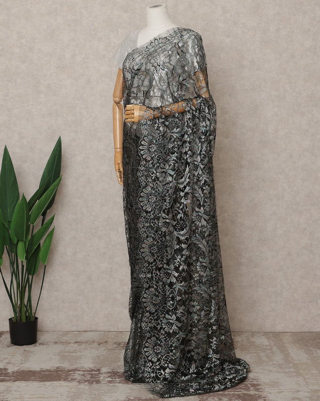 قماش ساري فرنسي فاخر متعدد الألوان من الدانتيل الشانتيلي باللون الفضي الأسود - طول 5.5 متر، عرض 110 سم، صنع في فرنسا - D25613