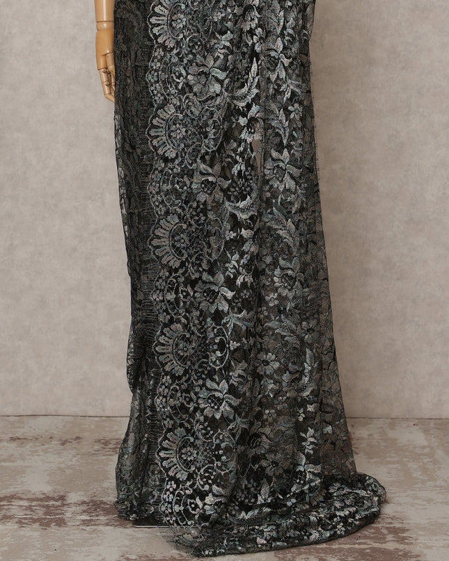 قماش ساري فرنسي فاخر متعدد الألوان من الدانتيل الشانتيلي باللون الفضي الأسود - طول 5.5 متر، عرض 110 سم، صنع في فرنسا - D25613