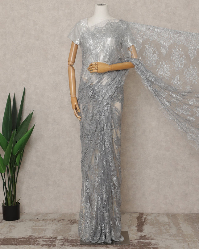 ساري فرنسي فضي فاخر من الدانتيل الشانتيلي المعدني مع تطريز حجري، عرض 110 سم، 5.5 متر، فرنسا - D25566