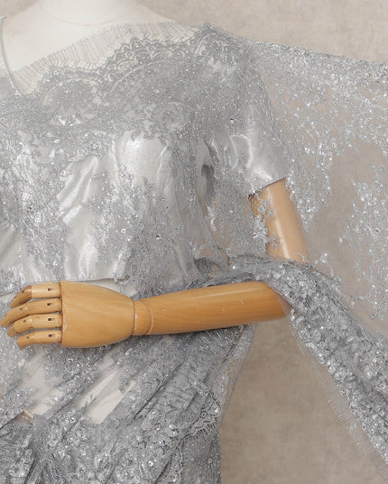 ساري فرنسي فضي فاخر من الدانتيل الشانتيلي المعدني مع تطريز حجري، عرض 110 سم، 5.5 متر، فرنسا - D25566