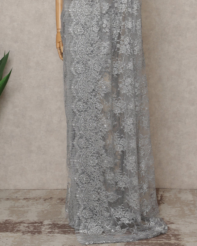ساري فرنسي فضي فاخر من الدانتيل الشانتيلي المعدني مع تطريز حجري، عرض 110 سم، 5.5 متر، فرنسا - D25566