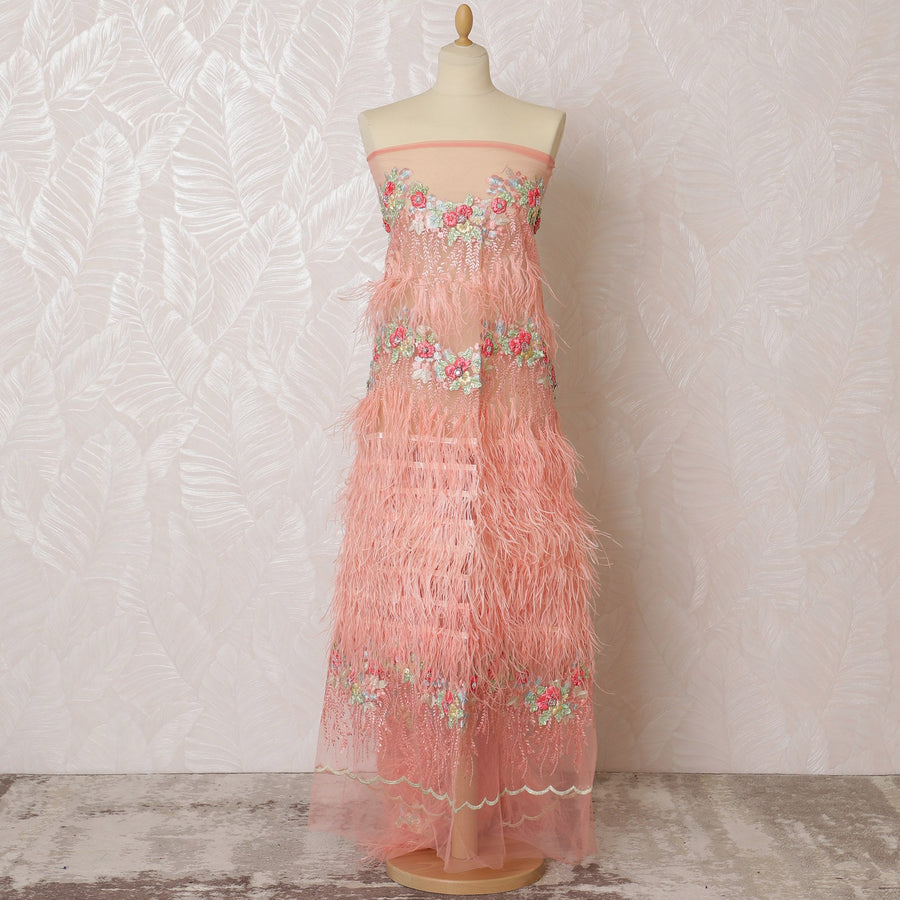 قماش تول نايلون مزين بالريش والزهور الساحرة، بعرض 140 سم - تصميم أنثوي رقيق -D19250