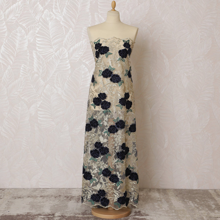 قماش تول نايلون أسود وذهبي فاخر مع تطريز زهور - عرض 140 سم-D19267