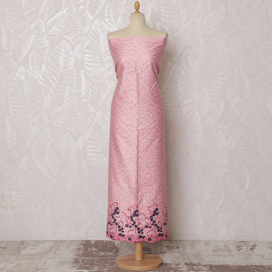 قماش قطن مخلوط باللون الوردي الناعم مع تطريز زهور - القطعة الأخيرة 3.0 متر، عرض 110 سم -D19777