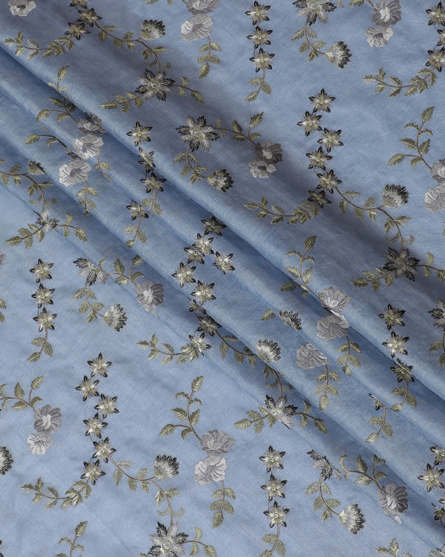 قماش حريري توسار أزرق كلاسيكي مع تطريز زهور فضية أنيقة، عرض 110 سم - نسيج هندي مصقول-D18973