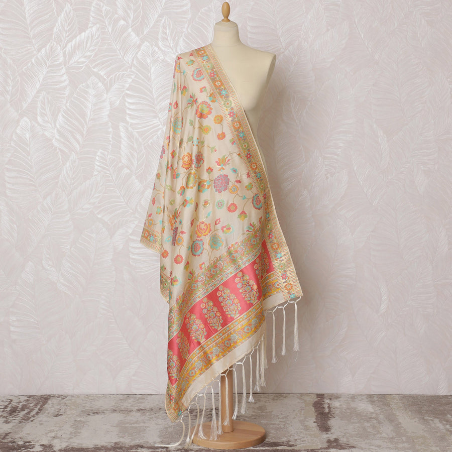 وشاح من الديباج الصناعي باللون الكريمي والمرجاني - تصميم هندي تقليدي، 85 × 245 سم -D19277