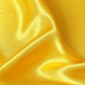 قماش ساتان صناعي أصفر نابض بالحياة، عرض 110 سم - آخر قطعة حصرية-D19354(قطعة 2.5 متر)