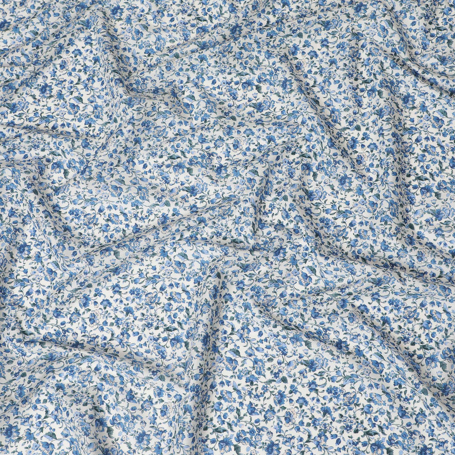 Elegant White Floral Cotton Lawn Fabric with Blue Blossoms, 110 cm Wide, Japanese Design-D19549