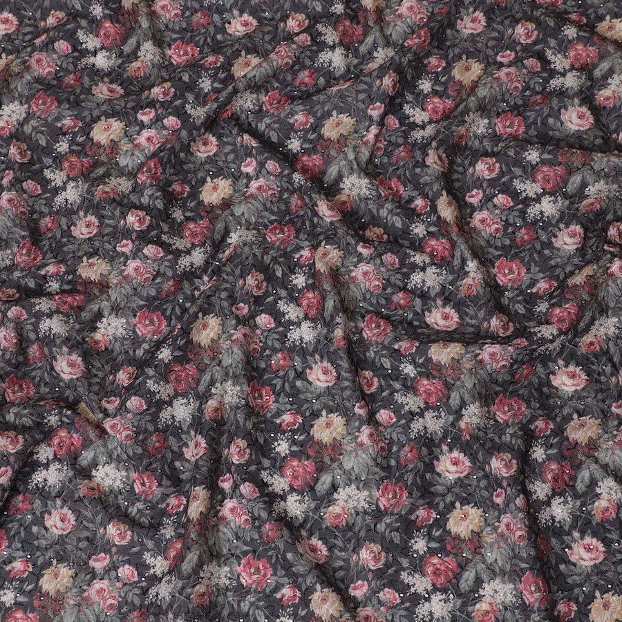 قماش عشبي قطني أنيق مخلوط بزهور داكنة مع تطريز معقد - عرض 110 سم - D19584
