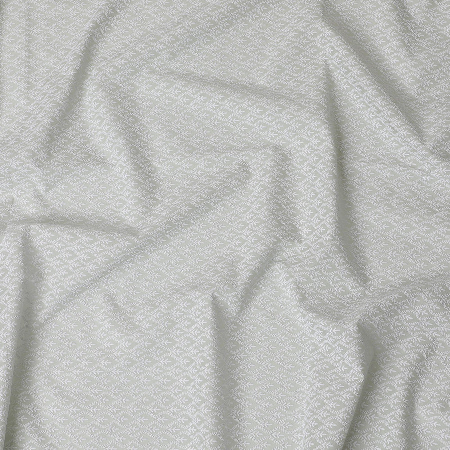 قماش فوال قطني أنيق باللون النعناعي مع تطريز دانتيل أبيض، عرض 110 سم - D20124