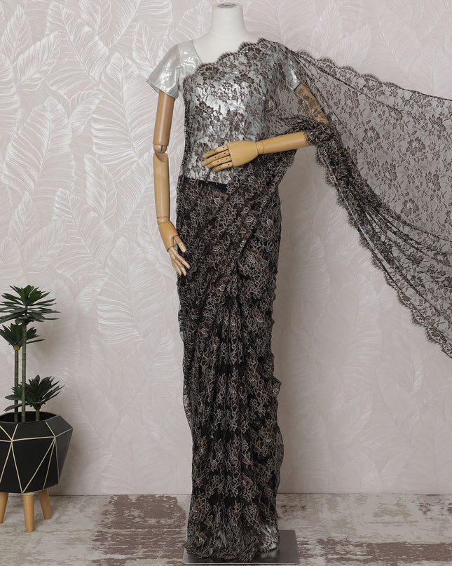 ساري فرنسي من الدانتيل بلونين فحمي وفضي - عرض 110 سم، 5.5 متر - D20168