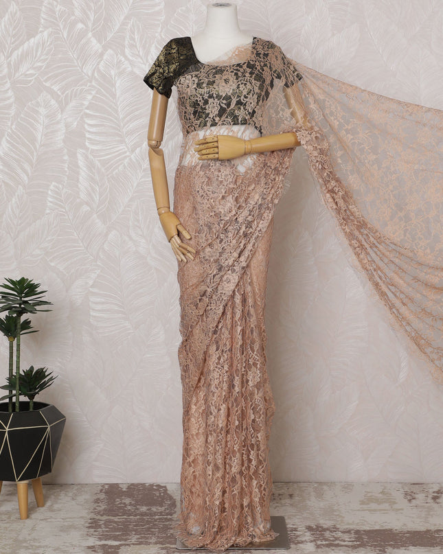 قماش دانتيل شانتيلي أنيق باللونين الخوخي والرمادي - تصميم فرنسي فاخر ثنائي اللون، عرض 110 سم، 5.5 متر - D20186