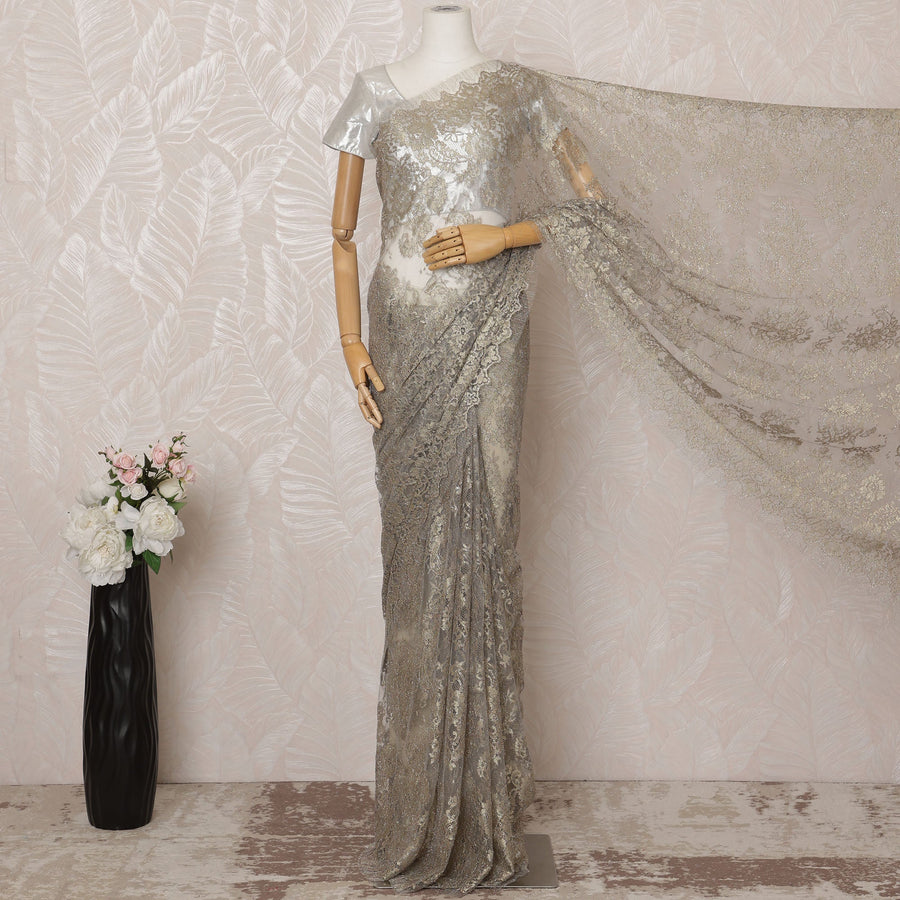 ساري شانتيلي فرنسي فاخر باللون الرمادي المعدني - 5.5 متر، تصميم زهور، عرض 110 سم - D20776