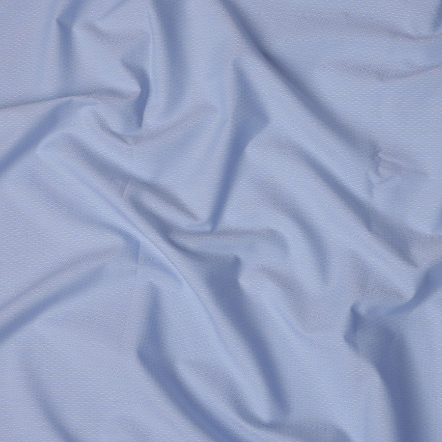 قماش قمصان قطني فاخر باللون الأزرق الفاتح بنقشة ماسية، عرض 140 سم - D21418