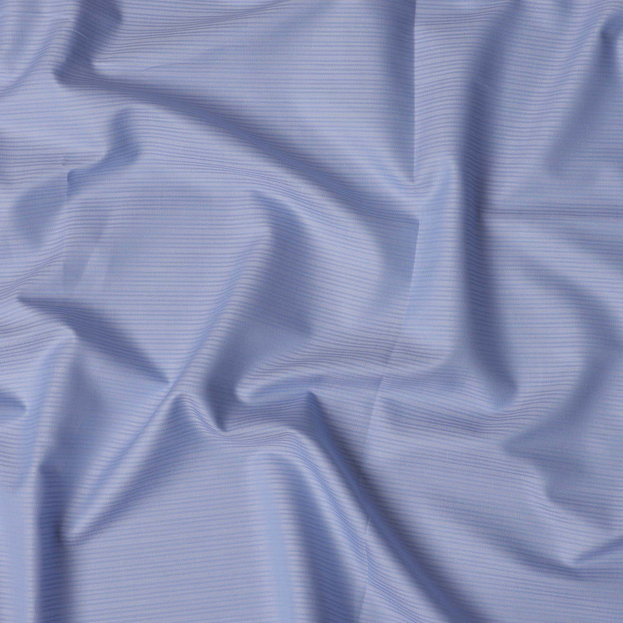 قماش قمصان إيطالي فاخر من القطن بنسبة 100% باللون الأزرق الفاتح مع خطوط منسوجة، عرض 140 سم - D21420