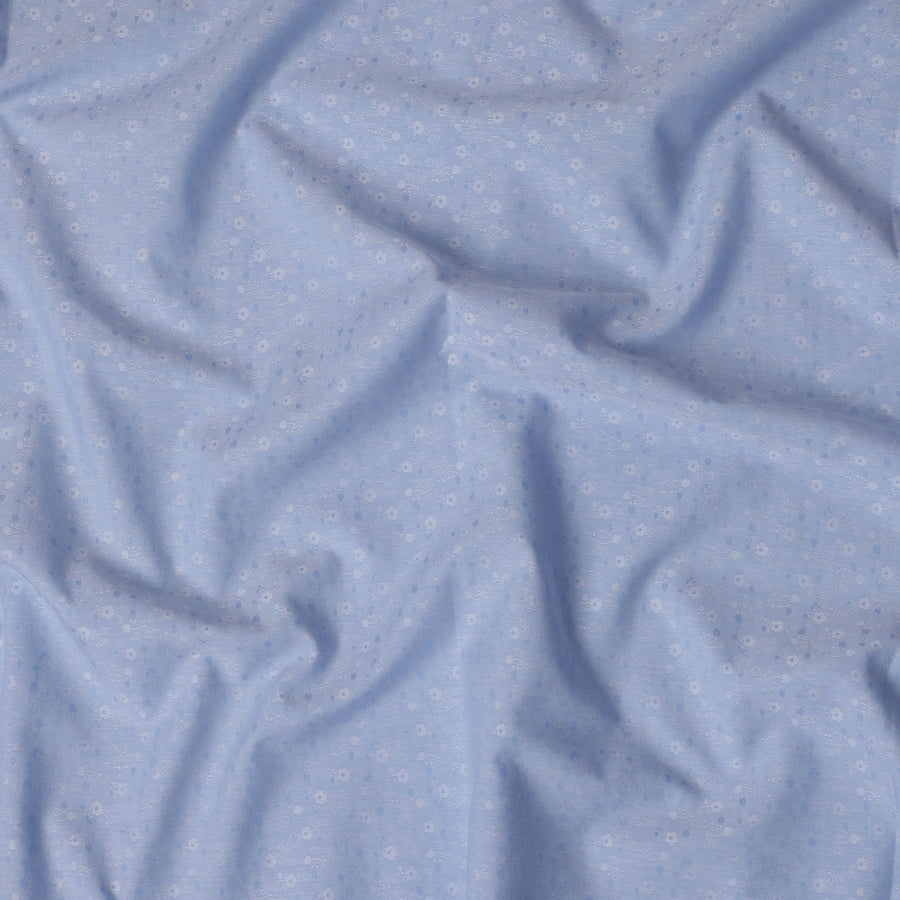 قماش قمصان إيطالي فاخر من القطن بنسبة 100% باللون الأزرق الفاتح بتصميم جاكار مزهر، عرض 140 سم - D21422