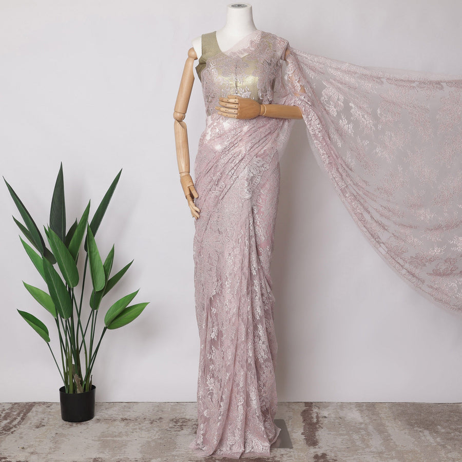 قماش ساري شانتيلي فرنسي معدني فاخر باللون الوردي الناعم، 5.5 متر × 110 سم - D21525