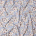 قماش قطني مطبوع عليه باقة زهور باللون الأزرق الباستيل بدرجات اللون الوردي الفاتح والكريمي، عرض 110 سم، صنع في الهند - D22510