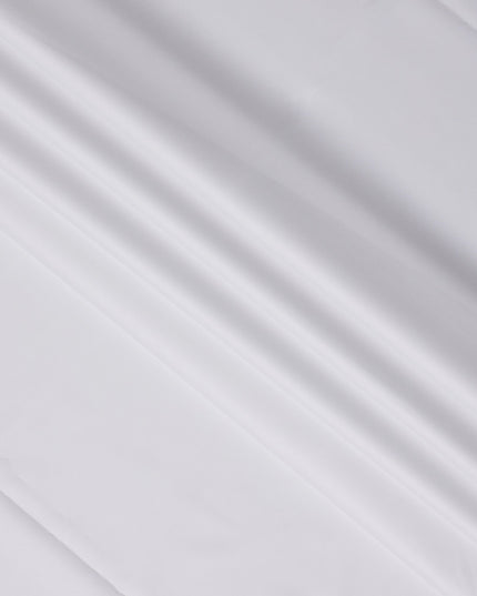 قماش قمصان قطني سويسري 100% سادة، أبيض فاتح، بلمسة نهائية لامعة متينة، عرض 150 سم، صنع في سويسرا - D22875