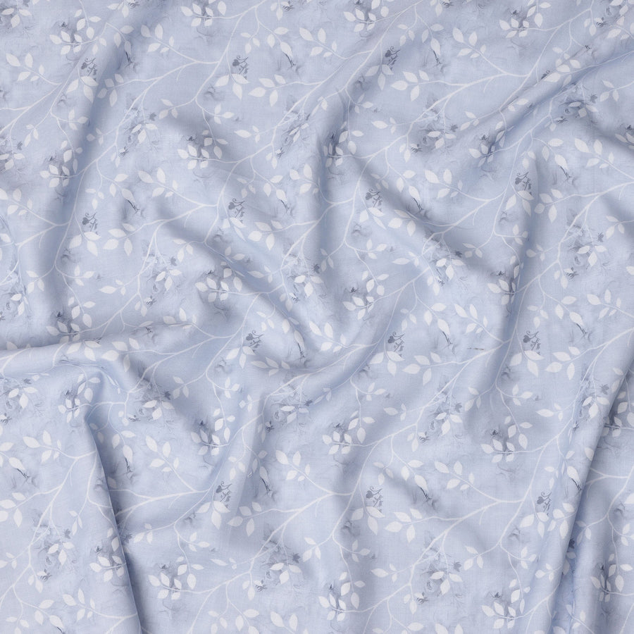 قماش كتان ناعم أزرق فاتح مطبوع عليه زهور كرمة - عرض 140 سم، صنع في الهند، يُباع بالمتر - D23088